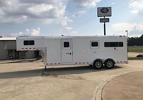 2022 4-Star Horse Trailer in Willis, Texas