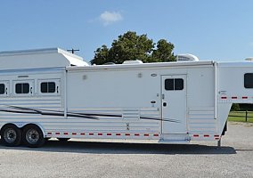 2018 Elite Horse Trailer in Stephenville, Texas