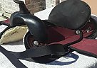 Western Synthetic Saddle. Western Synthetic Saddle.