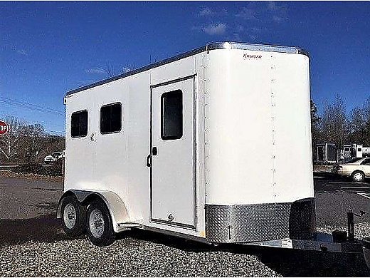 2018 Kiefer Kruiser 2 Horse Slant Load Bumper Pull W/Rear Tack