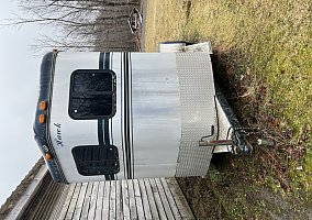 Good Condirion 2017 Hawk Horse Trailer in Mariaville Lake, New York
