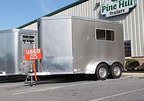 2014 Featherlite Horse Trailer in Gordonville, Pennsylvania