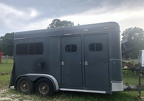 1993 Sundowner Horse Trailer in Hammonton, New Jersey