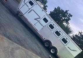 2000 Exiss Horse Trailer in Fort Worth, Texas