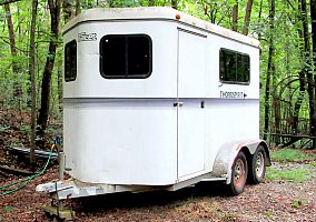 1999 Trail-et Horse Trailer in Ellijay, Georgia