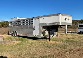 2015 4 Star 10 & 6 2015 4-Star Horse Trailer in Austin, Texas