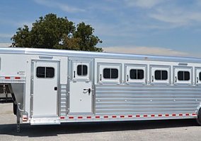 2022 Elite Horse Trailer in Stephenville, Texas