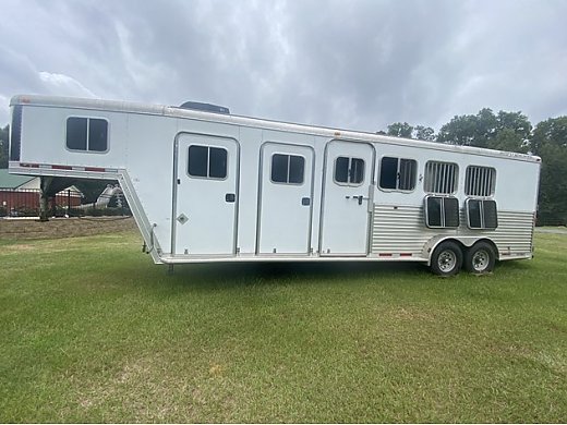 2005 Featherlight 4 Horse