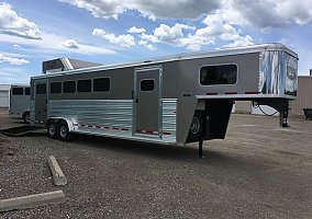 2019 Logan Coach Razor 2019 Logan Horse Trailer in Casa Grande, Arizona
