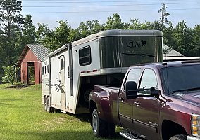 2004 CM Norstar 2004 Other Horse Trailer in San Augustine, Texas