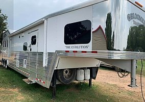 2017 Bloomer 4 Horse 2017 Other Horse Trailer in Gainesville, Texas