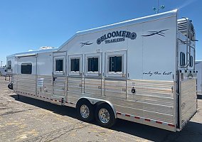 2019 Bloomer B4GS237 2019 Other Horse Trailer in Grandview, Texas