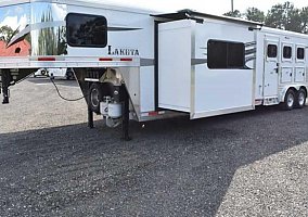 Lakota 8315Clglq 2019 Lakota Horse Trailer in Sulphur Springs, Texas