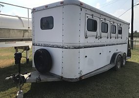 1992 Triton 4 Horse BP 1992 Other Horse Trailer in Von Ormy, Texas