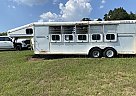1994 Southwest Dist. Cowboy-V 1994 Other Horse Trailer in Greenbrier, Arkansas