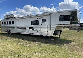 2013 Bloomer 5H 19’ Slide 2013 Other Horse Trailer in Rockwall, Texas