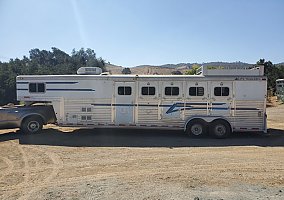 2000 Elite Horse Trailer in Chino Hills, California