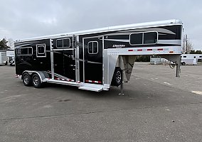 2022 4 Star Runabout 2022 4-Star Horse Trailer in Loveland, Colorado