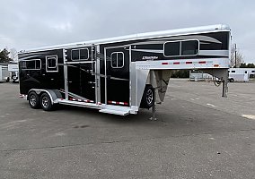 2022 4-Star Horse Trailer in Loveland, Colorado