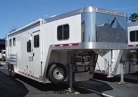 2008 Featherlite Horse Trailer in Sanford, Florida