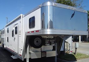 2008 Featherlite Horse Trailer in Sanford, Florida