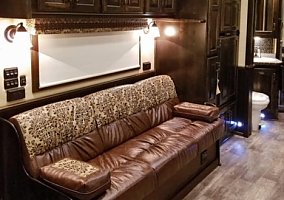 2018 Elite 2018 Elite Horse Trailer in Kenansville, Florida