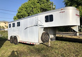 1999 Sooner Horse Trailer in Fort Myers, Florida