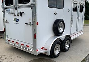 2004 Other Horse Trailer in Ruckersville, Virginia