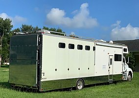 2005 Other Horse Trailer in Anthony, Florida