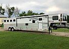 2018 Lakota C8X15SR 2018 Lakota Horse Trailer in Laurel Hill, Florida