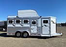 2016 Platinum 4 Horse 2016 Platinum Horse Trailer in Ellensburg, Washington
