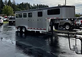 2022 Hawk Elite / Classic 2022 Hawk Horse Trailer in Snohomish, Washington