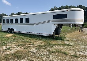 2002 Gore Extra Tall 2002 Other Horse Trailer in Borden, Indiana