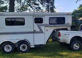 1998 Bee 2 Horse 1998 Other Horse Trailer in Dry Ridge, Kentucky