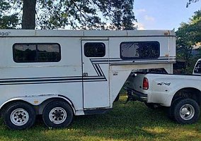 1998 Other Horse Trailer in Dry Ridge, Kentucky