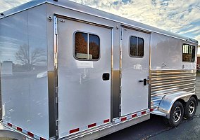 2022 4 Star Warmblood Side Ramp 2022 4-Star Horse Trailer in Watervliet, Michigan