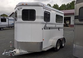 2022 Hawk 2-Horse Model-102E 2022 Hawk Horse Trailer in Whately, Massachusetts