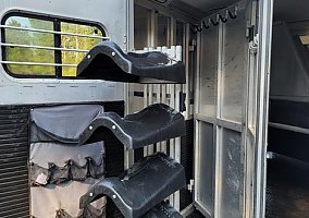 1999 Silver Star 1999 Other Horse Trailer in Hernando, Mississippi