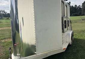 2001 Other Horse Trailer in Summit, Mississippi