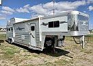 2012 Platinum Loaded 3-Horse 2012 Platinum Horse Trailer in Clearwater, Minnesota