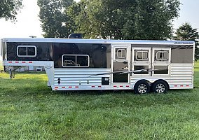 2017 Elite Mustang 2017 Elite Horse Trailer in Welcome, Minnesota