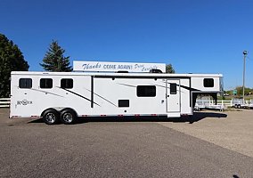 2020 Bison Horse Trailer in Elko New Market, Minnesota