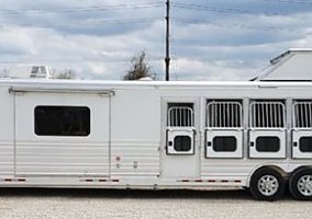 2018 Cimarron Horse Trailer in Melstone, Montana