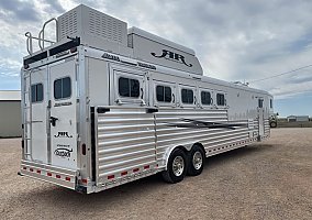 2022 Elite 5HLQ Side Load 2022 Elite Horse Trailer in Hammond, Montana