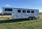2002 CM 4 Horse 2002 CM Horse Trailer in Ashby, Nebraska