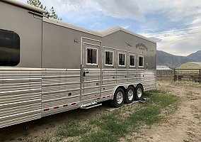 2017 Bloomer B5GS247 2017 Bloomer Horse Trailer in Lamoille, Nevada