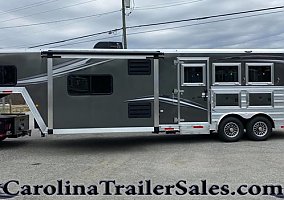 2022 Merhow Horse Trailer in Colfax, North Carolina