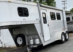 2006 Exiss Horse Trailer in Columbus, North Carolina