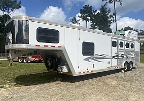 2008 Cimarron Horse Trailer in Raleigh, North Carolina