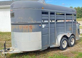 2010 Valley 2 Horse Stock Combo 2010 Other Horse Trailer in Bristolville, Ohio